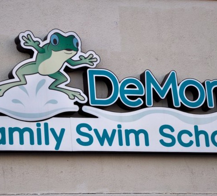 demont-family-swim-school-photo